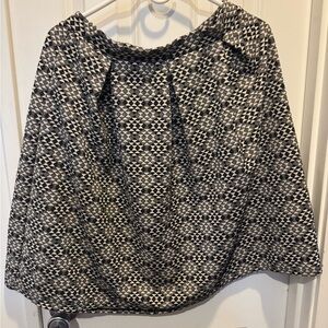 Chic Black and White Patterned Skirt